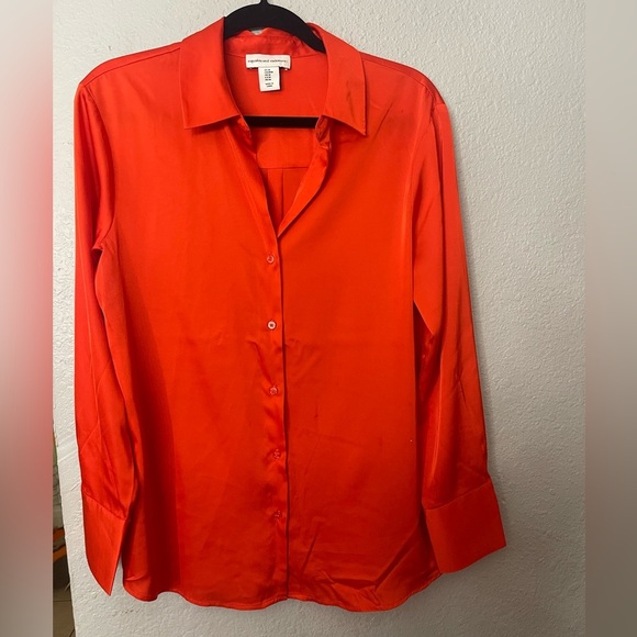 Silky material size M. Bright Orange beautiful color. - Picture 1 of 3